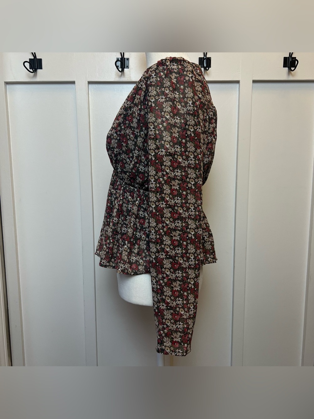 Entro Sz Small Ditzy Floral Peplum Blouse Top Sheer Long Sleeve Boho Cottagecore - Picture 5 of 9
